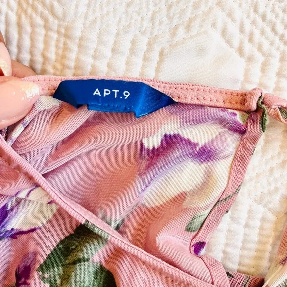 Floral Pink Sleeveless Top - Picture 3 of 6